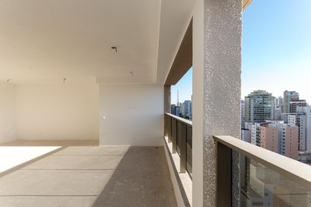 Apartamento à venda com 142m², 3 quartos e 2 vagas Apartamento à venda com 142m², 3 quartos e 2 vagasVaranda Estendida