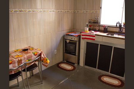 Casa à venda com 171m², 4 quartos e 1 vagaCozinha