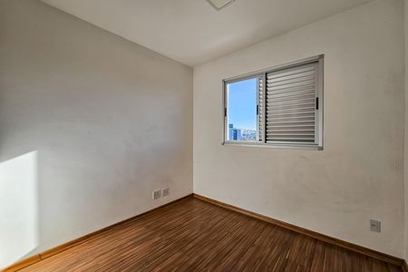 Apartamento à venda com 3 quartos, 80m² em Fernão Dias, Belo Horizonte