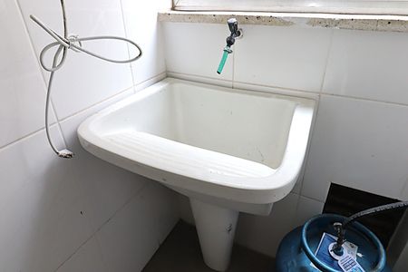 Apartamento para alugar com 70m², 2 quartos e 1 vagaÁrea de Serviço