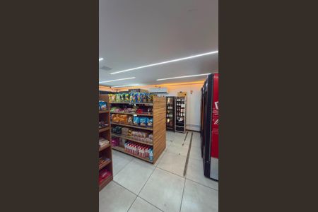 Minimercado de apartamento para alugar com 2 quartos, 50m² em Barra Olímpica, Rio de Janeiro