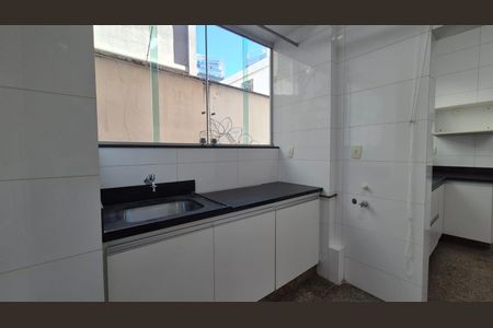 Cozinha de apartamento para alugar com 3 quartos, 140m² em Santo Agostinho, Belo Horizonte