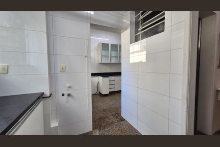Cozinha de apartamento para alugar com 3 quartos, 140m² em Santo Agostinho, Belo Horizonte
