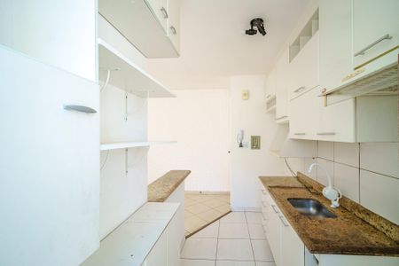 Cozinha de apartamento para alugar com 2 quartos, 60m² em Jardim das Vertentes, São Paulo