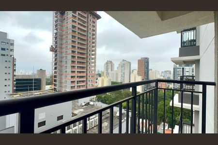 Varanda de kitnet/studio para alugar com 1 quarto, 29m² em Pinheiros, São Paulo