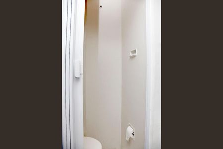 Apartamento à venda com 82m², 2 quartos e sem vagaBanheiro 2 Serviço