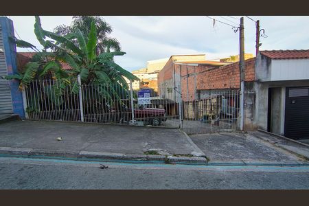 Fachada de casa à venda com 2 quartos, 70m² em Bussocaba, Osasco