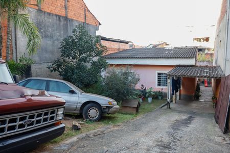 Área externa de casa à venda com 2 quartos, 70m² em Bussocaba, Osasco