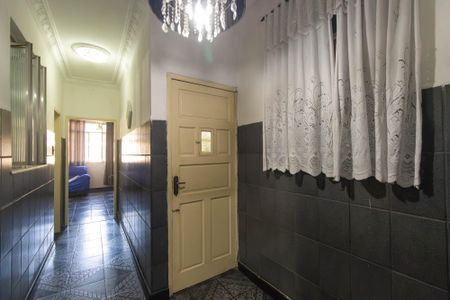 Corredor de apartamento para alugar com 2 quartos, 60m² em Porto Velho, São Gonçalo