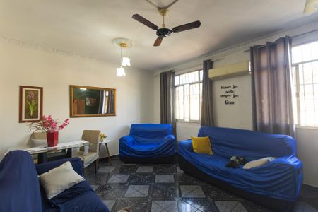 Sala de apartamento para alugar com 2 quartos, 60m² em Porto Velho, São Gonçalo