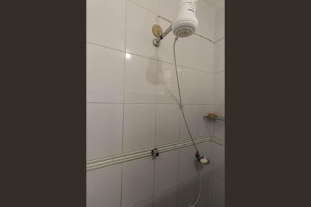 Banheiro de apartamento para alugar com 2 quartos, 60m² em Porto Velho, São Gonçalo