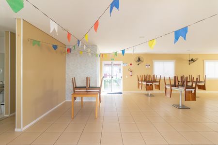 Apartamento para alugar com 45m², 2 quartos e sem vaga Apartamento para alugar com 45m², 2 quartos e sem vagaÁrea comum - Salão de festas