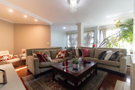 Casa à venda com 4 quartos, 432m² em Vila Moinho Velho, São Paulo
