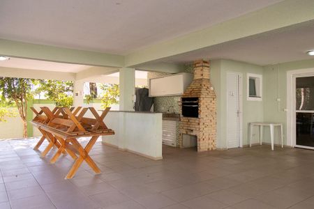 Apartamento para alugar com 48m², 2 quartos e 1 vaga Apartamento para alugar com 48m², 2 quartos e 1 vagaÁrea comum - Churrasqueira