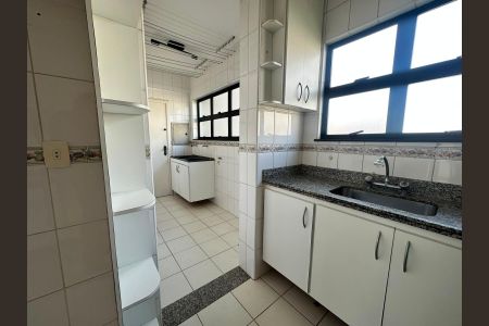 Cozinha de apartamento para alugar com 3 quartos, 100m² em Buritis, Belo Horizonte