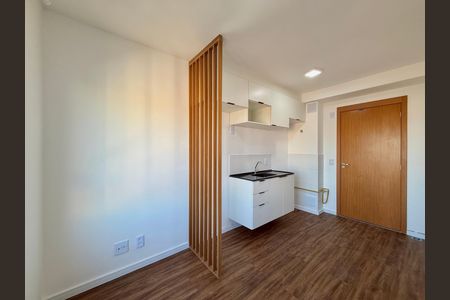 Sala de apartamento para alugar com 1 quarto, 24m² em Vila das Belezas, São Paulo