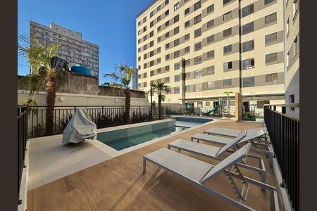 Apartamento para alugar com 24m², 1 quarto e sem vaga Apartamento para alugar com 24m², 1 quarto e sem vagaPiscina