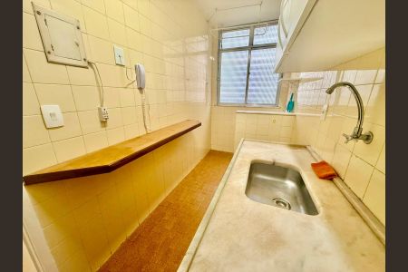 Apartamento para alugar com 57m², 2 quartos e 1 vaga Apartamento para alugar com 57m², 2 quartos e 1 vagaCozinha