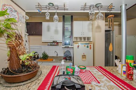 Cozinha  de apartamento para alugar com 1 quarto, 67m² em Floresta, Porto Alegre