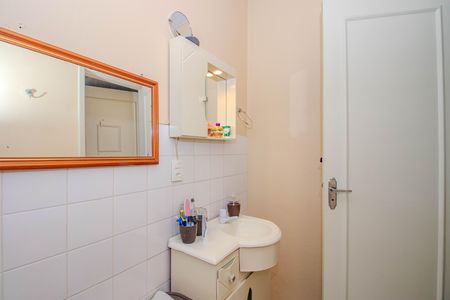 Banheiro de apartamento para alugar com 1 quarto, 67m² em Floresta, Porto Alegre