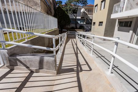 Rampa acesso de apartamento para alugar com 2 quartos, 56m² em Freguesia do Ó, São Paulo