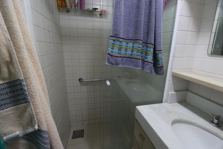 Apartamento para alugar com 73m², 2 quartos e 1 vagaBanheiro da suíte