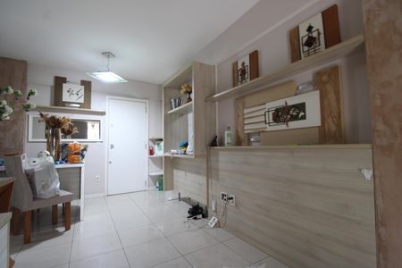 Apartamento para alugar com 73m², 2 quartos e 1 vagaSala