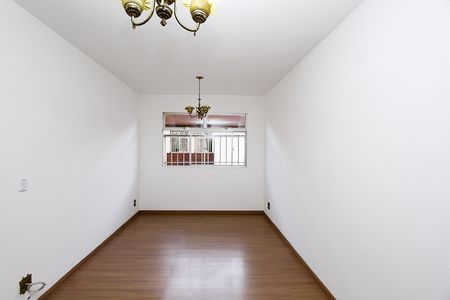 Apartamento para alugar com 77m², 2 quartos e 1 vagaSala
