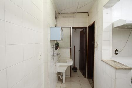 Apartamento para alugar com 77m², 2 quartos e 1 vagaÁrea de Serviço