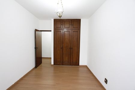 Apartamento para alugar com 77m², 2 quartos e 1 vagaQuarto 1