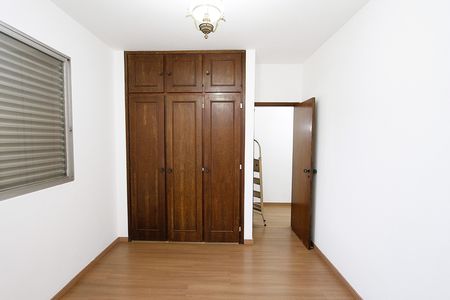 Apartamento para alugar com 77m², 2 quartos e 1 vagaQuarto 2 - Suíte