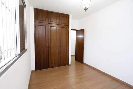 Apartamento para alugar com 77m², 2 quartos e 1 vagaQuarto 2 - Suíte