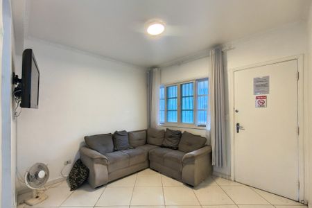 Sala de apartamento para alugar com 1 quarto, 40m² em Guilhermina, Praia Grande