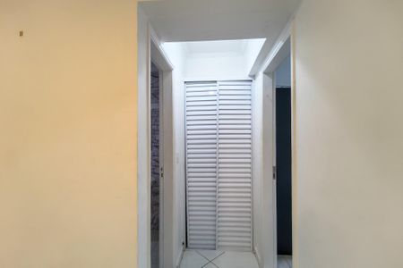 Corredor  de apartamento para alugar com 1 quarto, 40m² em Guilhermina, Praia Grande