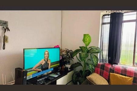 Casa à venda com 105m², 2 quartos e 10 vagas