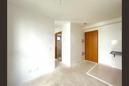 Apartamento à venda com 34m², 2 quartos e sem vaga