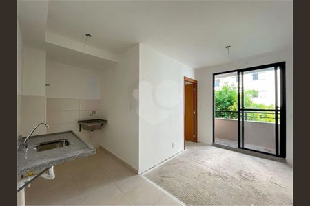 Apartamento à venda com 34m², 2 quartos e sem vaga