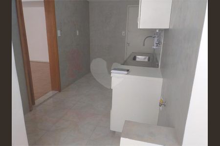 Apartamento à venda com 77m², 2 quartos e 1 vaga