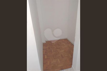 Apartamento à venda com 77m², 2 quartos e 1 vaga