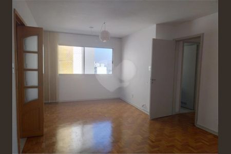 Apartamento à venda com 77m², 2 quartos e 1 vaga
