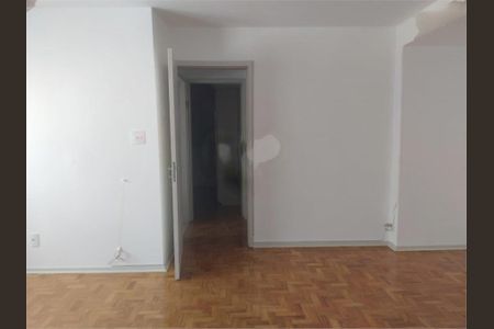 Apartamento à venda com 77m², 2 quartos e 1 vaga