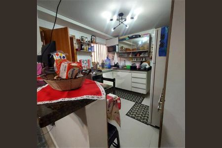 Casa à venda com 2 quartos, 140m² em Jardim Vergueiro, São Paulo