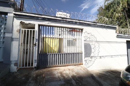Fachada de casa para alugar com 3 quartos, 96m² em Osvaldo Rezende, Uberlândia