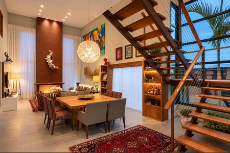 Casa de condomínio à venda com 273m², 3 quartos e 4 vagas