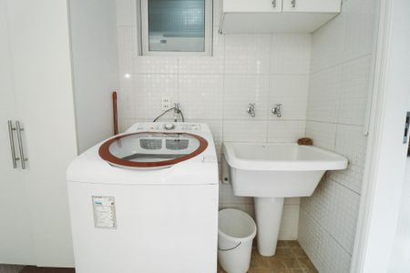 Área de Serviço de casa à venda com 4 quartos, 291m² em Jardim São Paulo, São Paulo