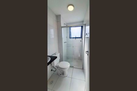 Banheiro de apartamento para alugar com 2 quartos, 48m² em Santa Maria, Osasco