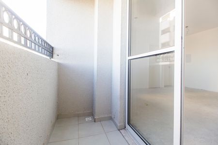 Apartamento à venda com 54m², 2 quartos e 1 vaga Apartamento à venda com 54m², 2 quartos e 1 vagaVaranda