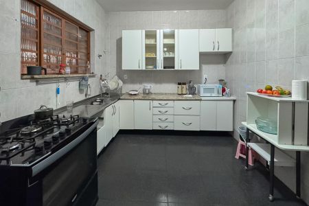 Casa para alugar com 360m², 3 quartos e 3 vagas