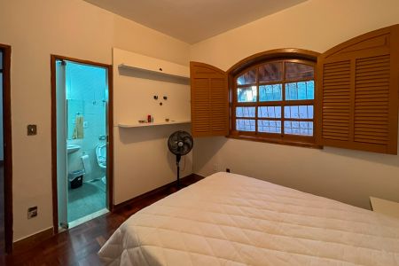 Casa para alugar com 3 quartos, 360m² em Fernão Dias, Belo Horizonte