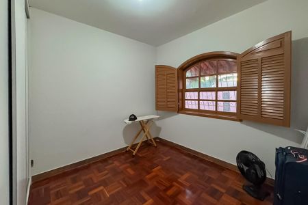 Casa para alugar com 360m², 3 quartos e 3 vagas